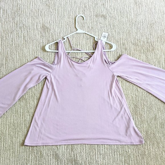 Hollister Cold Shoulder Top - size M - Picture 1 of 4
